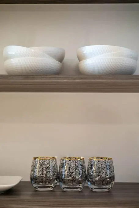 Luxury Elegant Designer Two Bed - Ac & Views Apartment Cape Town